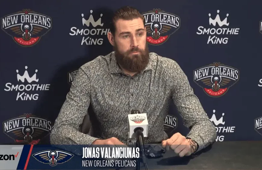 Jonas Valanciunas - YouTube - Chaine New Orleans Pelicans (DR)