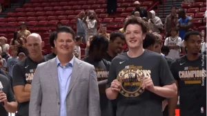 Kon Knueppel - YouTube - Chaine NBA (DR)