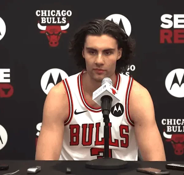 Josh Giddey - YouTube - Chaine Chicago Bulls (DR)